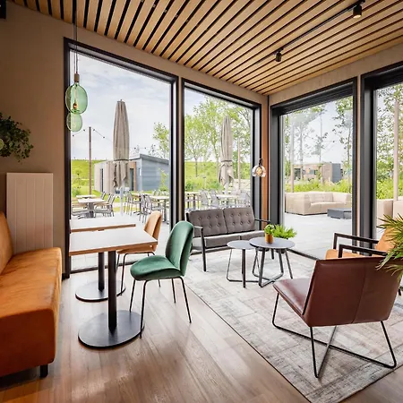 Luxury With 2 Bathrooms, Near Markermeer Holiday home *